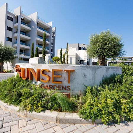 Sunset Gardens - Holiday Apartments - By Tlv Living Limassol Exterior foto