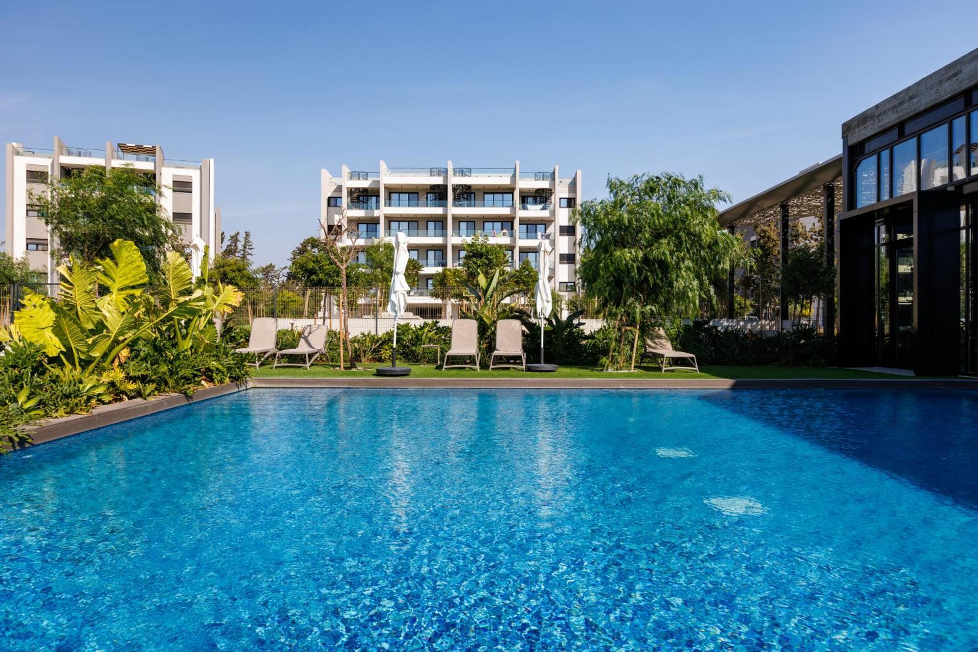 Sunset Gardens - Holiday Apartments - By Tlv Living Limassol Exterior foto
