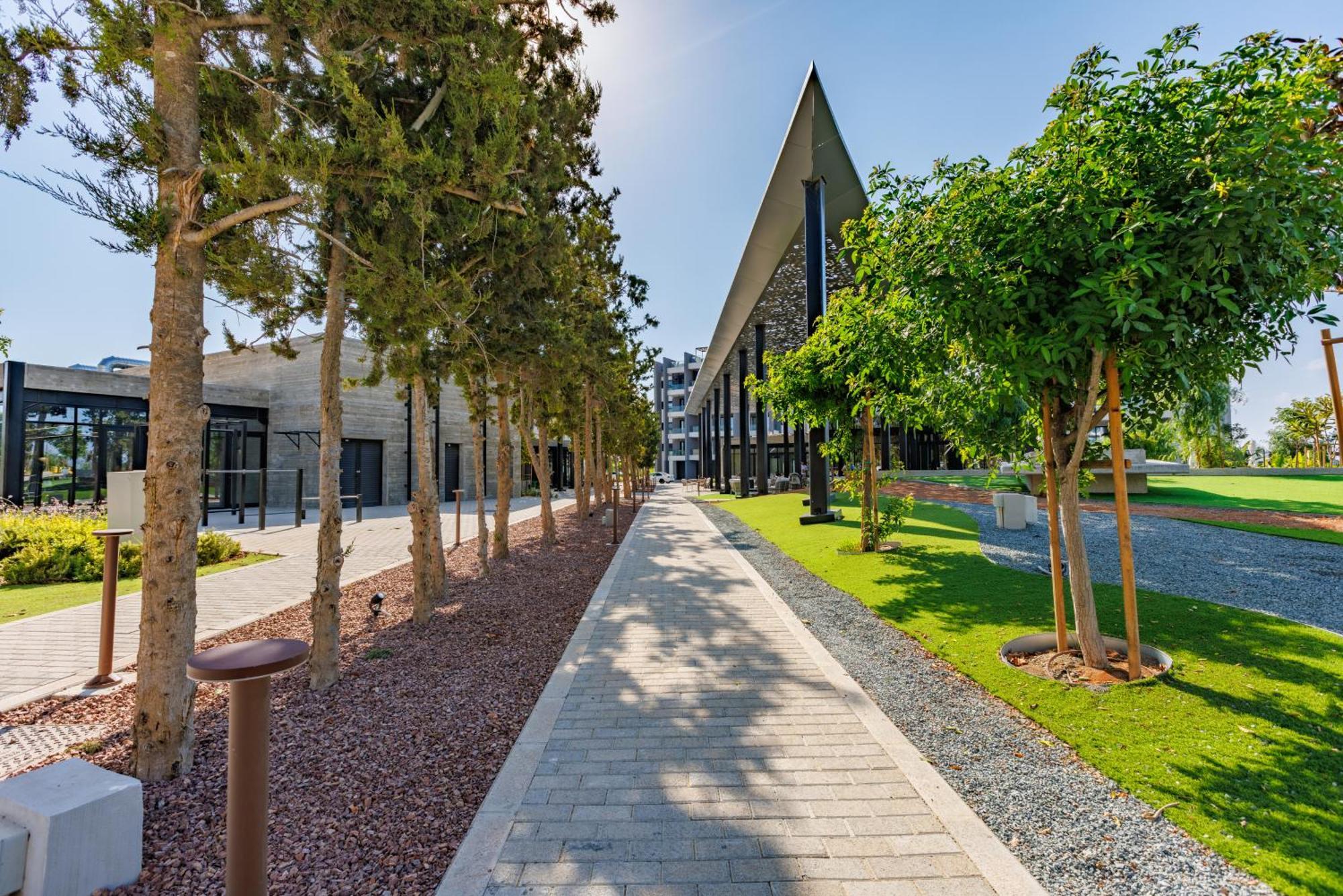 Sunset Gardens - Holiday Apartments - By Tlv Living Limassol Exterior foto