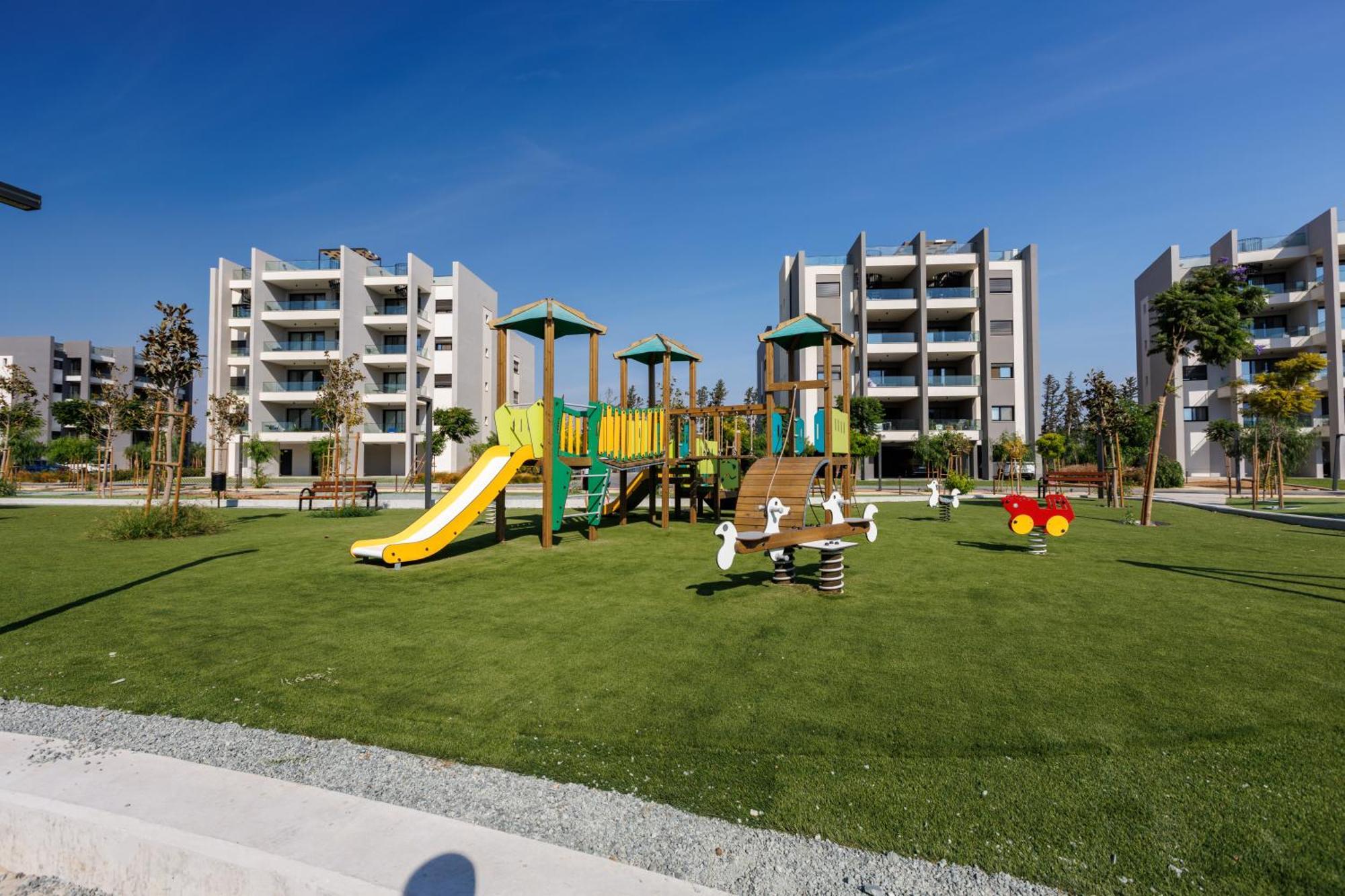 Sunset Gardens - Holiday Apartments - By Tlv Living Limassol Exterior foto